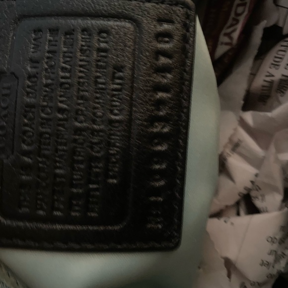 COACH Kristin Large Shoulder Bag
Black/Charcoal Grey
Signature Cs - Picture 6 of 11